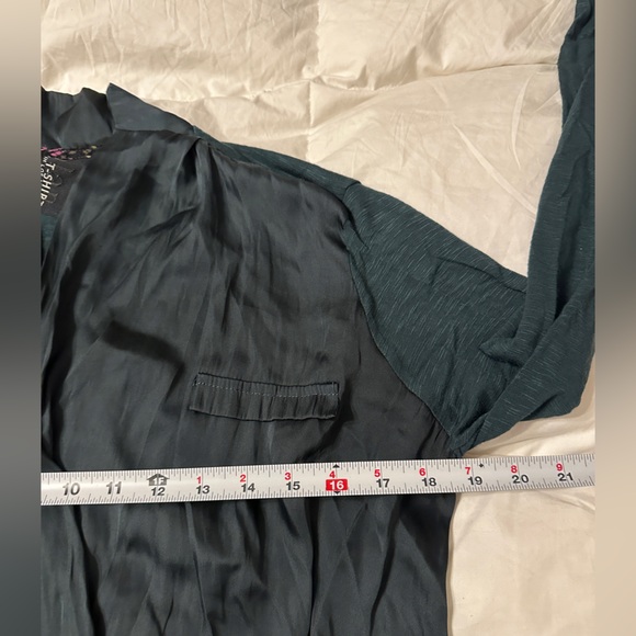 Dolan Mixed Media Blouse - Size S - Picture 9 of 9